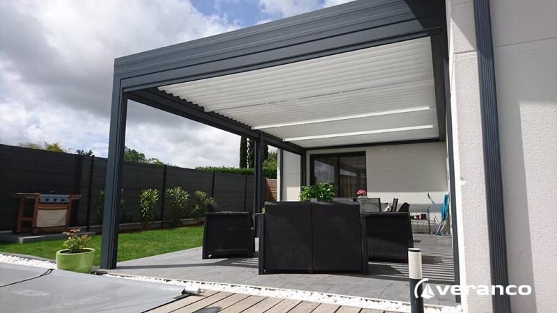 pergola bioclimatique à Aoste